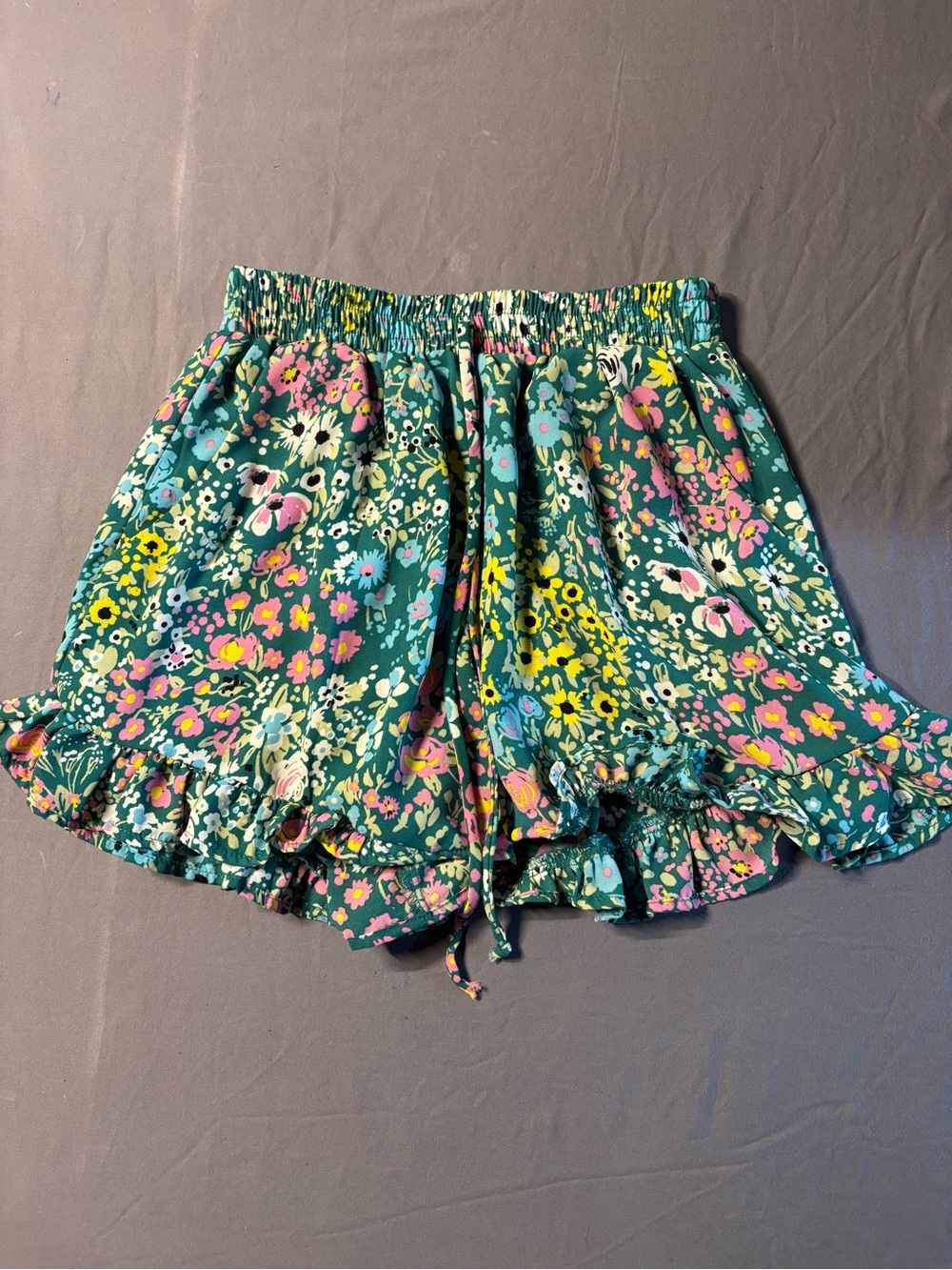 Sienna Sky Silky Ruffle Shorts Sz XS